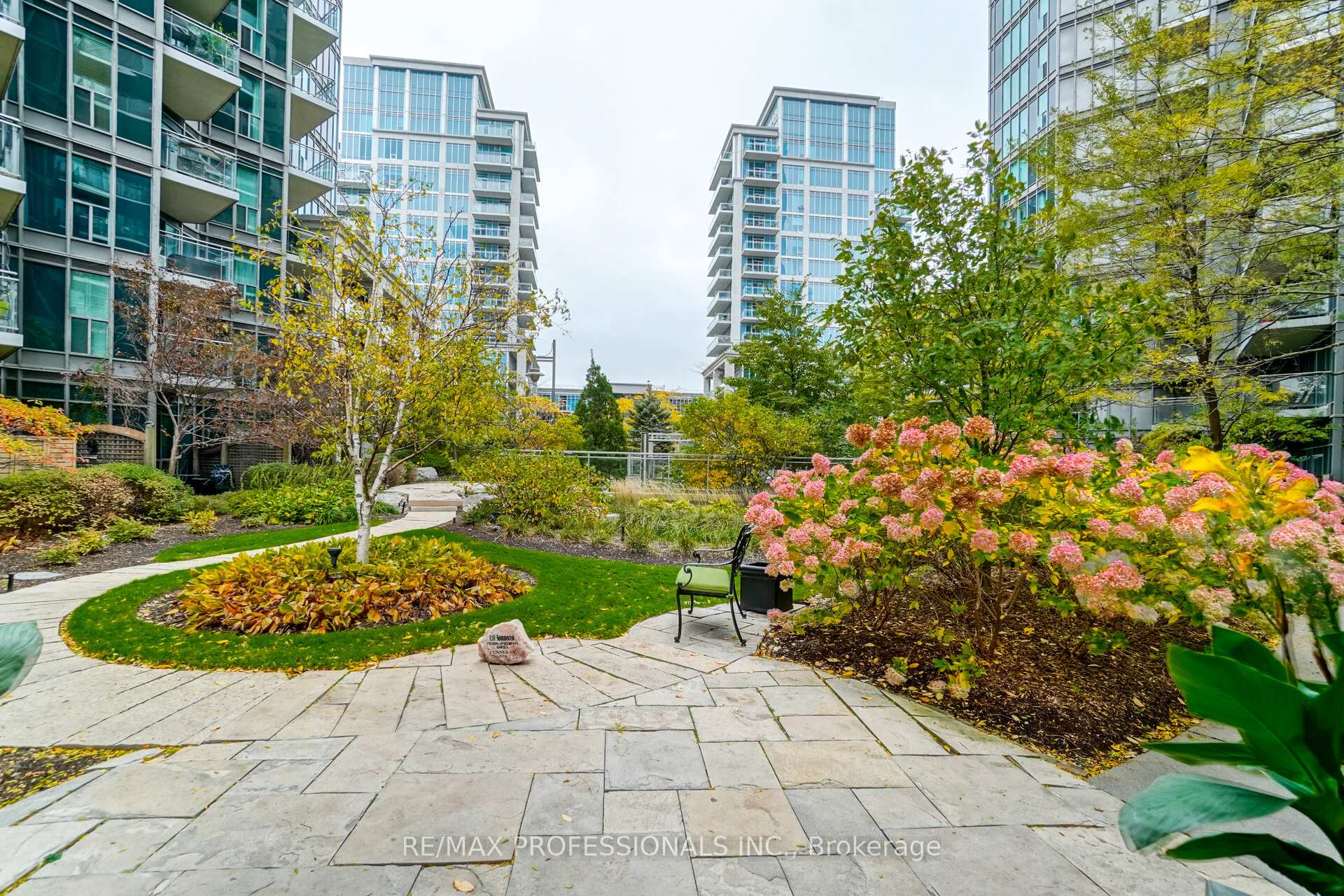 nahphoto.jpg|279\W12106279_1.jpg|/propertyphotos/279/W12106279_1.jpg